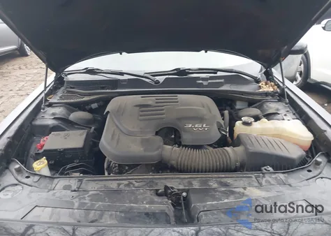 2022 Dodge Challenger Sxt z USA, uszkodzony, nr VIN 2C3CDZAG2NH140222